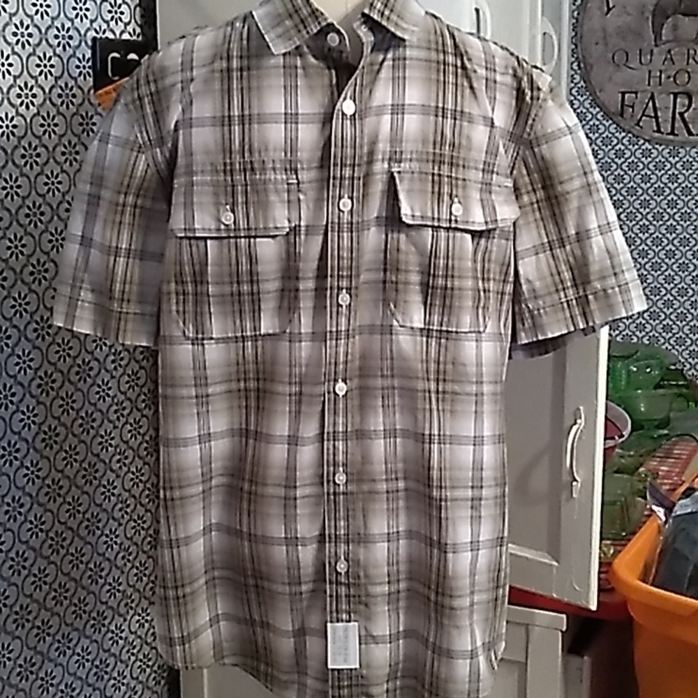 Calvin Klein large button down casual short sleeve
